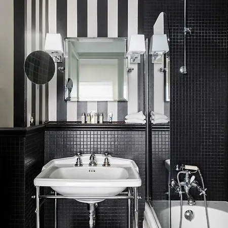 Hotel Verneuil Saint Germain 4*