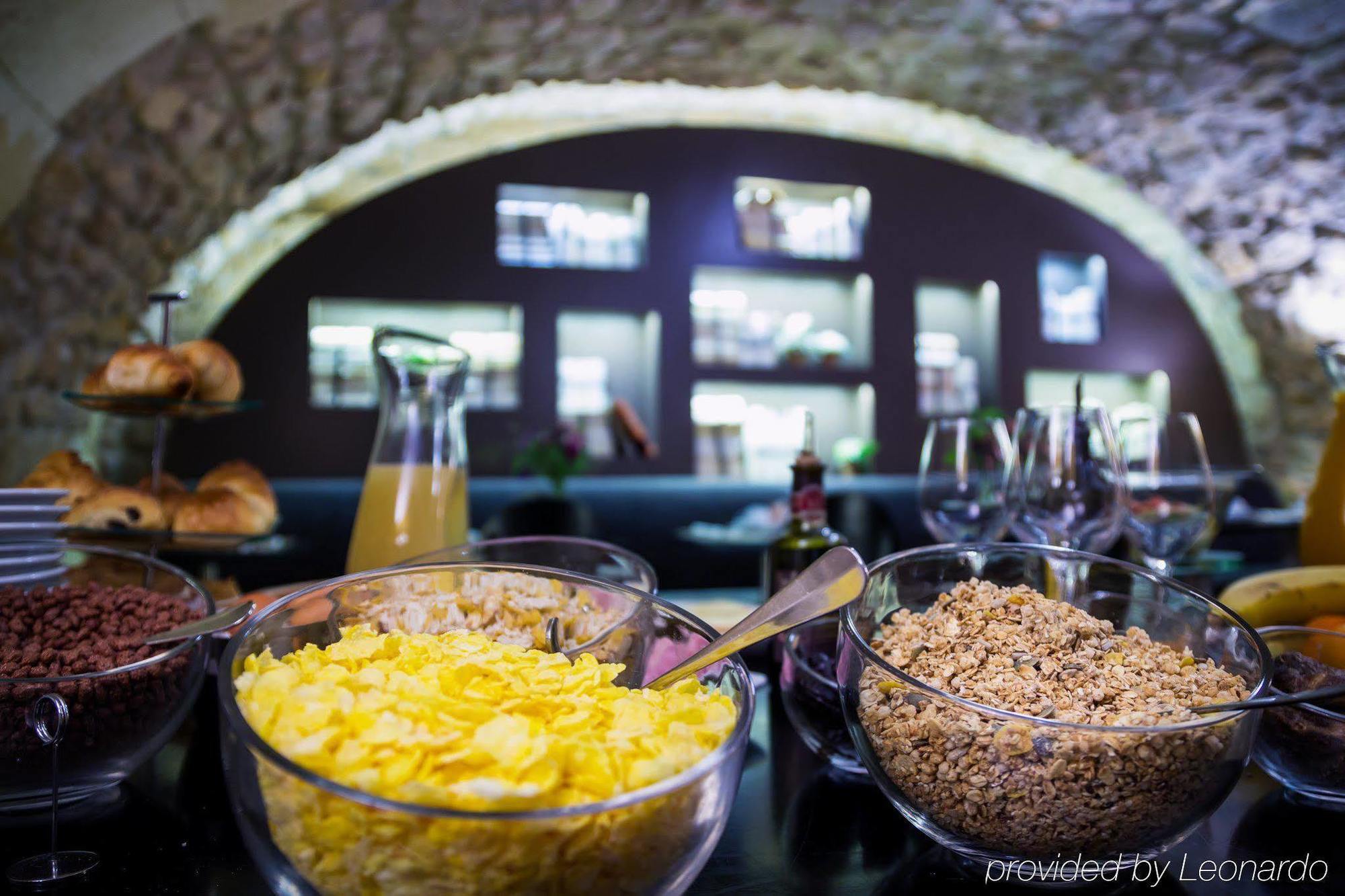 Hotel Verneuil Saint Germain 4*